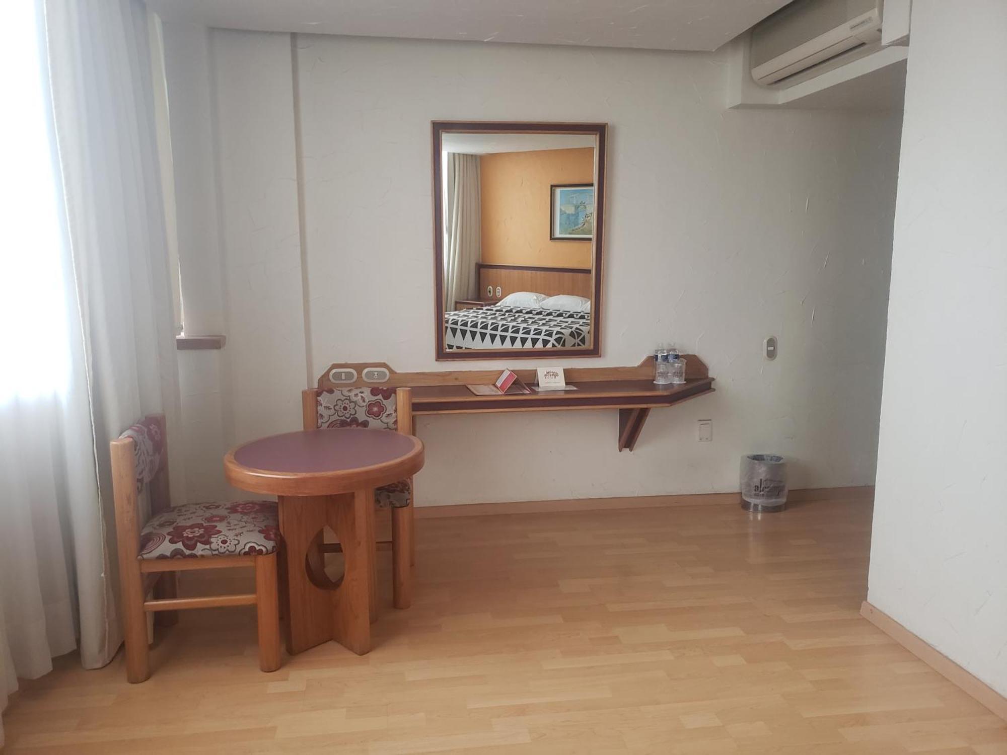 Hotel Alcampo Miranda Cameră foto